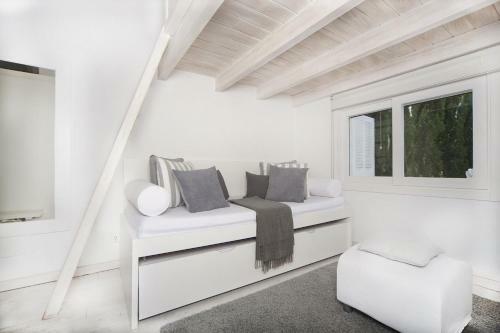 Selva Villa Sleeps 4 With Pool Air Con And Wifi