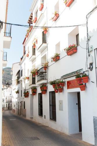 Hotel Hostal La Plaza Tolox