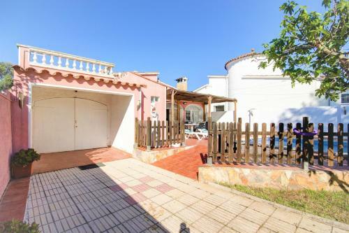 Casa Villa Requesens 139- Barneda Premium
