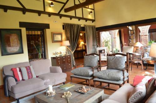 Villa Cr La Casona de Valfrio