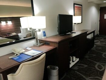 Hotel Comfort Inn & Suites