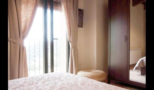Castellar Del Riu Villa Sleeps 12 With Pool