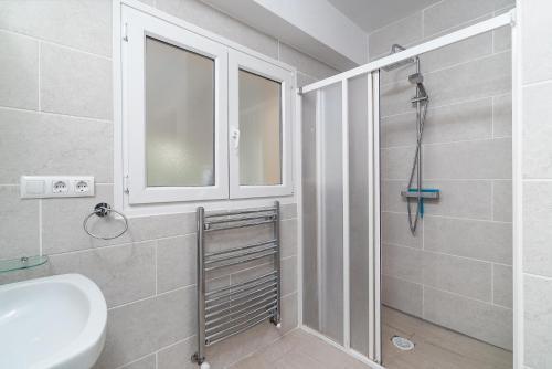 Xabia Villa Sleeps 6 Pool Air Con Wifi
