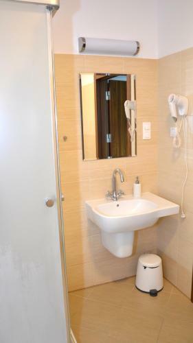 Hostal Tawerna Kaper