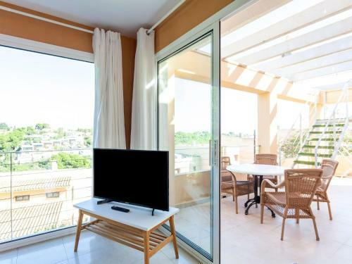 Vibrant Chalet In Cala Mendia Near Beach