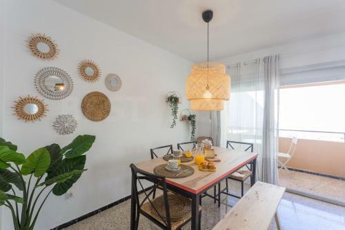 Cozy Apartment In Salinetas Beach.
