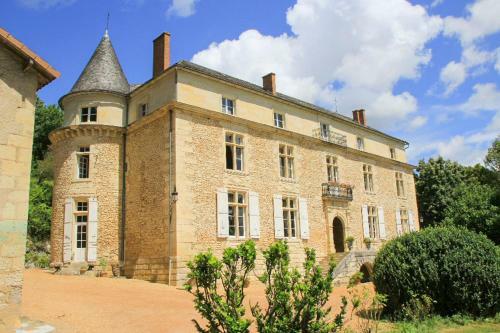 Le Moulinaud Chateau Sleeps 12 Pool Wifi