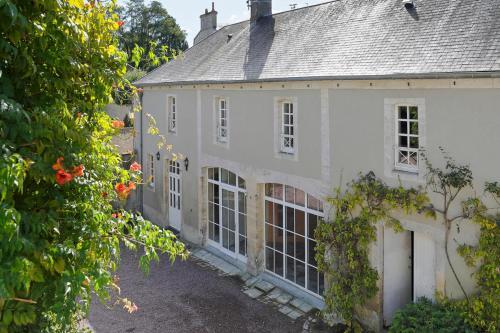 Bayeux Chateau Sleeps 18