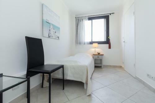 Cannes Apartment Sleeps 5 Air Con Wifi
