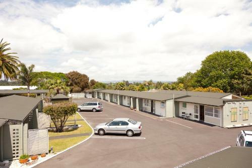 18th Avenue Thermal Motel