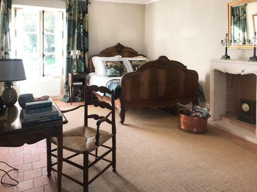 La Garnache Villa Sleeps 20 With Pool And Wifi