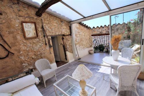 Atypical Villa In The Old Town