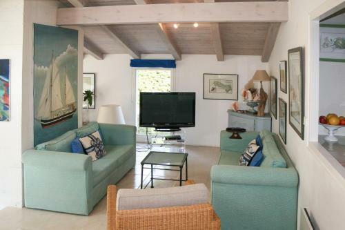 Les Portes-en-re Villa Sleeps 12