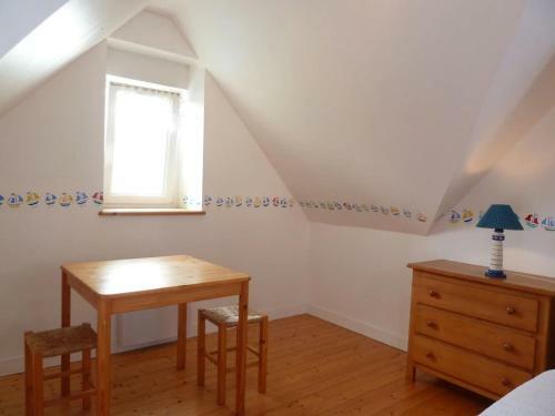 Comfortable Holiday Home In Roscoff With Garden
