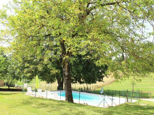 G�te Saint-avit-s�nieur, 4 Pi�ces, 6 Personnes - Fr-1-616-104