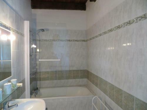 G�te Saint-avit-s�nieur, 4 Pi�ces, 6 Personnes - Fr-1-616-111