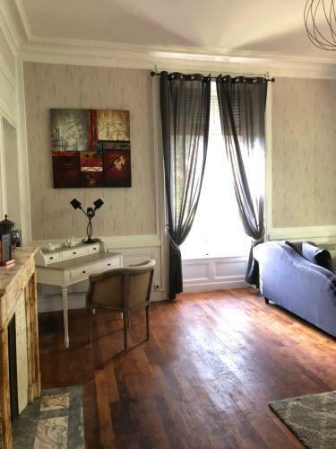 Hostal La Villa Des Pr�s Chambre Banza�