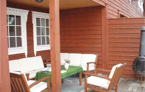 Holiday Home Hatlestrand Hatlestrandsvegen IV