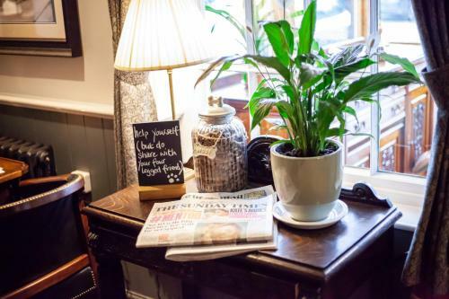 Hotel The Bell - Brunning And Price