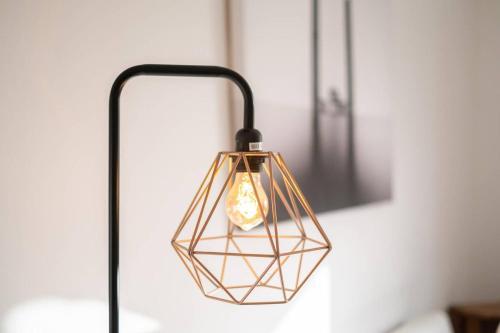 Light, Bright & Beautiful Apartment With Parking