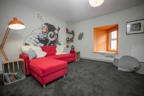 Higgihaus #3a 2-3 Bed Small Groups Hip Location Sleeps 4-6