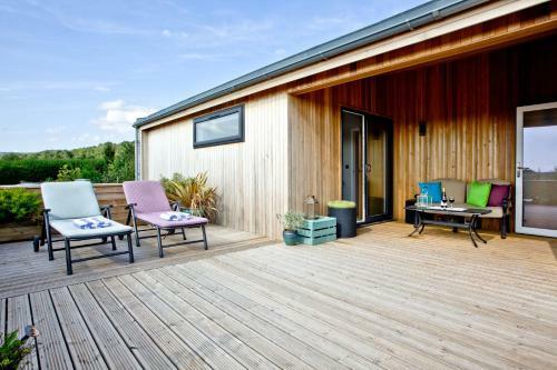 Perry Lodge, Strawberryfield Park