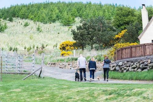 Barn Lodge With Hot Tub Near Cupar Fife