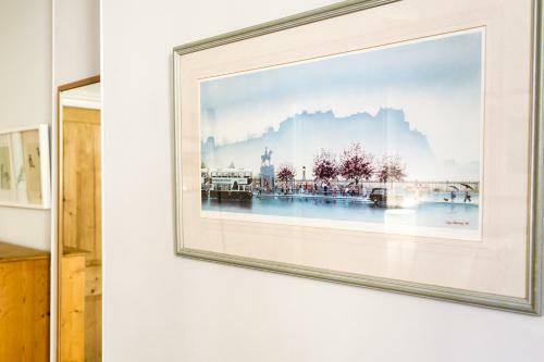 Apartamento Beautiful, Traditional 2 Bedroom Main Door Flat