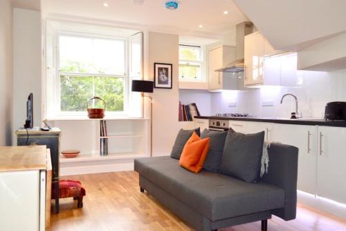 Stylish City Centre Apartment - Sleeps 3