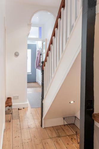 Nomi Homes - Exeter - Bookdirect - Central - Beach - Wifi