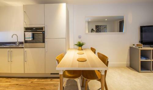 Next Level Apartments At Station View - Guildford Centre