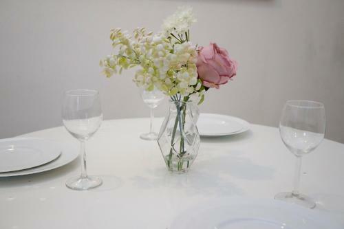 St James Luxury Apartment