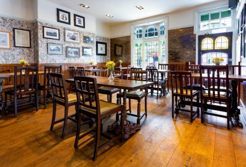 Hostal Black Lion