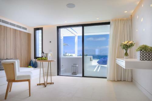 Hotel The Island Concept