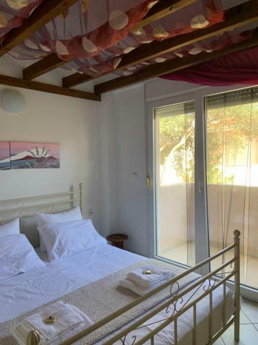 Maisonette Anastazia 60 M From Kalamitsi Beach