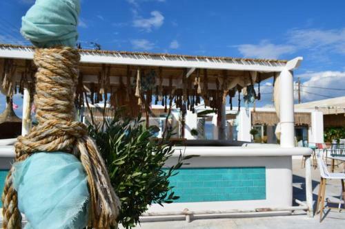 Hotel Marzi Beach And Bungalows