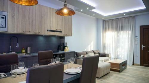 Charming 1-bed Apartment In Nea Moudania