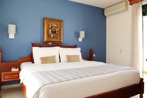 Hotel Atlantica Caldera Bay