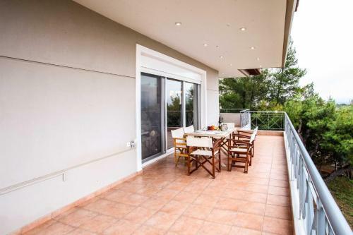 Villa Secluded Residence With Fireplace Close To Beach