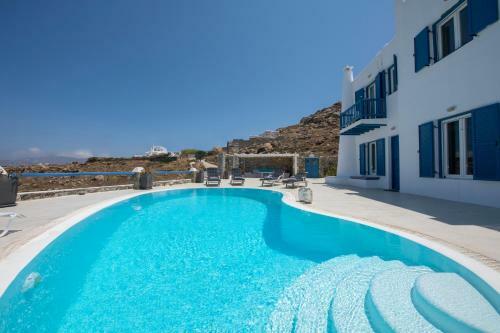 Serene Villa By Stylish Stays