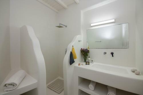Serene Villa By Stylish Stays