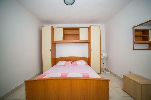 Apartments Ned-with Terrace