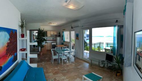 Apartments Paradise
