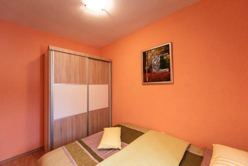 Hostal Apartments Karen