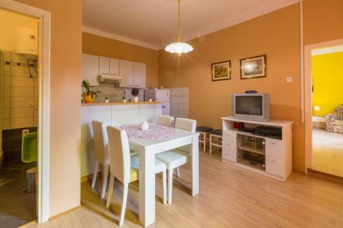 Apartamentos Mare 1