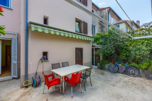 Apartments Seaside