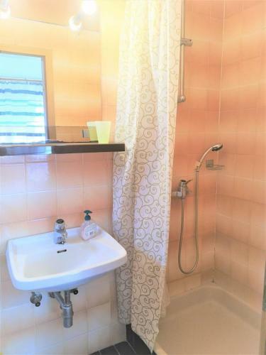 Hostal Apartments And Rooms Marijan