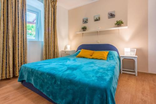 Apartments Kalla
