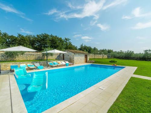 Enchanting Villa With Beautiful Stone Architecture