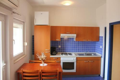 Apartments Ante - 50m From The Sea